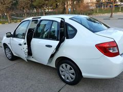 TAKASDA OLUUR  ARAÇ 2010 model  tutulan 1.5 dizel yakıt cimrisi araç orjinal ayile aracı dost malı