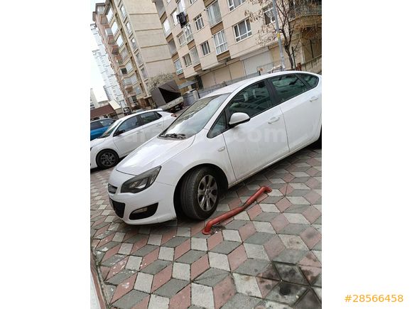 Sahibinden bayan Opel Astra 1.6CDTI notchback  otomatik 2017 Model