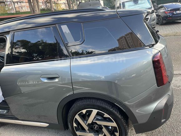 TERMEMİZ-Boyasız-Kazasız-Sahibinden MINI Countryman E Favoured 2024 Model 