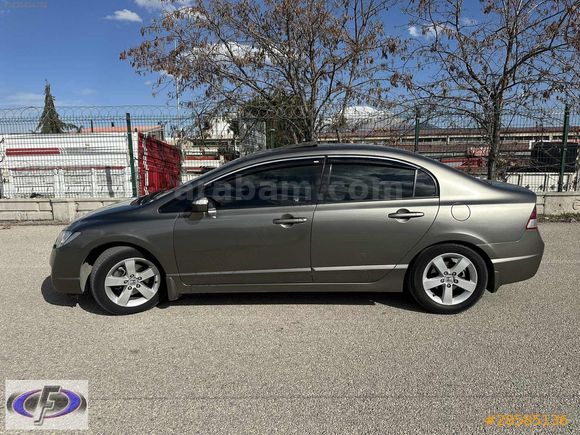 2009 HONDA CIVIC 1.6 İVTEC ELEGANCE