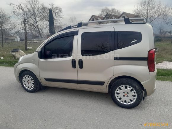 Sahibinden hususi otomobil ruhsatlı Fiat Fiorino Combi 1.3 Multijet Emotion 2011 Model