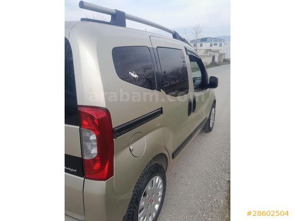 Sahibinden hususi otomobil ruhsatlı Fiat Fiorino Combi 1.3 Multijet Emotion 2011 Model