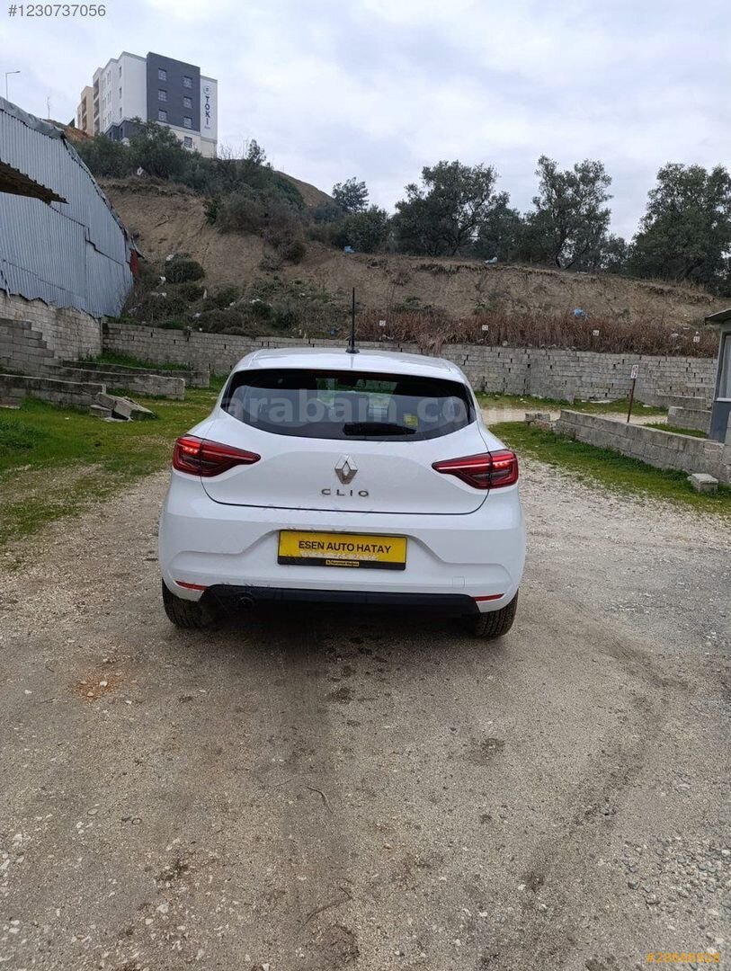 Galeriden Renault Clio 1.0 TCe Joy 2022 Model Hatay 109.000 km Beyaz 6