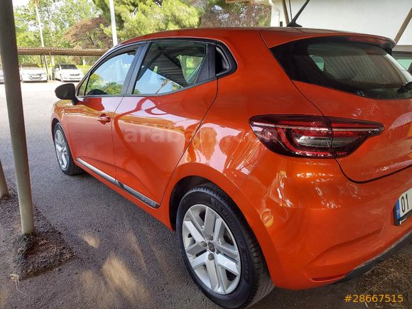HATASIZ 8 BİN km 100 Beygir Renault Clio