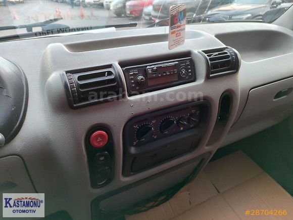 KASTAMONU OTOMOTİV'DEN 2004 MODEL MOVANO PANELVAN