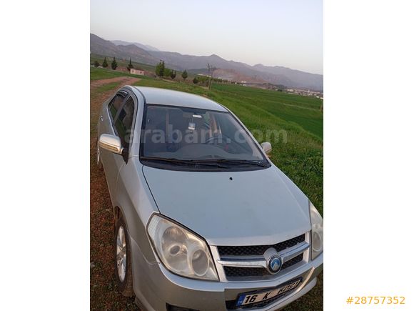Temiz Aile Aracı  180000 km de