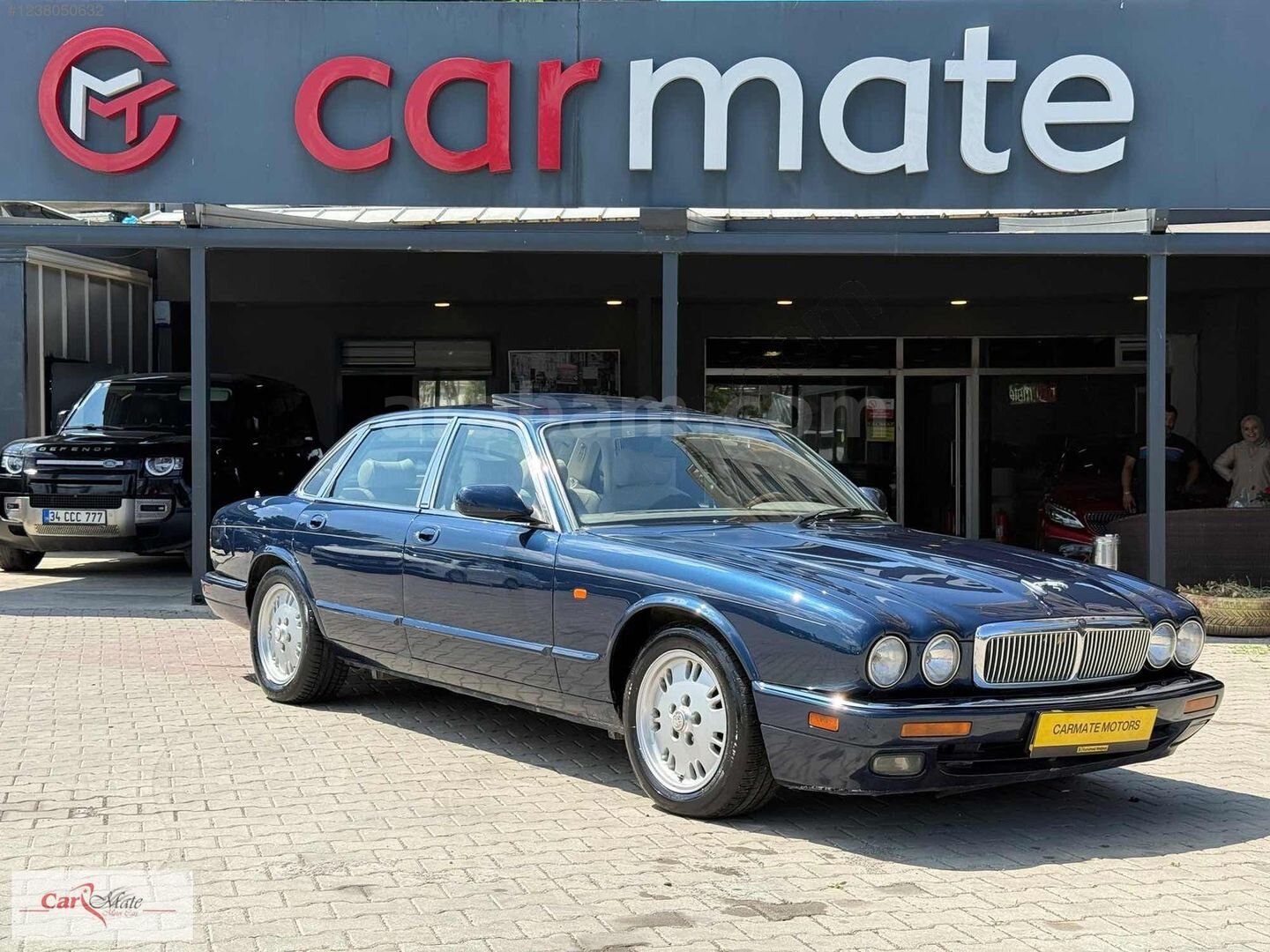 Galeriden Jaguar Sovereign 4.0 Long 1995 Model İstanbul 269.000 km Lacivert 3