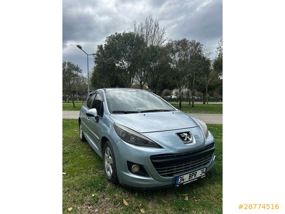 ARACIMIZ 2011model  207 1.4 HDİ  Active orjinal deyişensiz bakımkları yapılmış ekonomik
