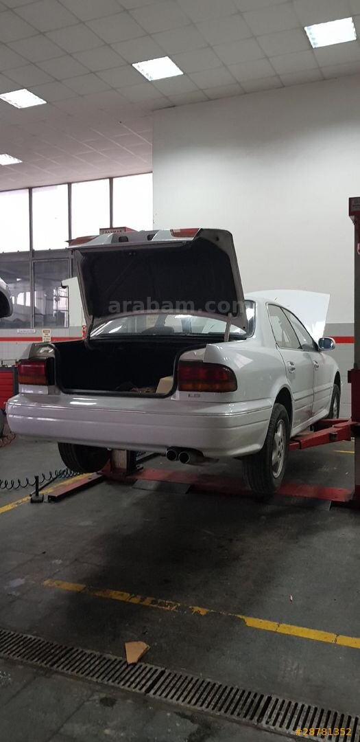 Galeriden Mitsubishi Diamante 1992 Model Hatay 210.000 km Beyaz 2