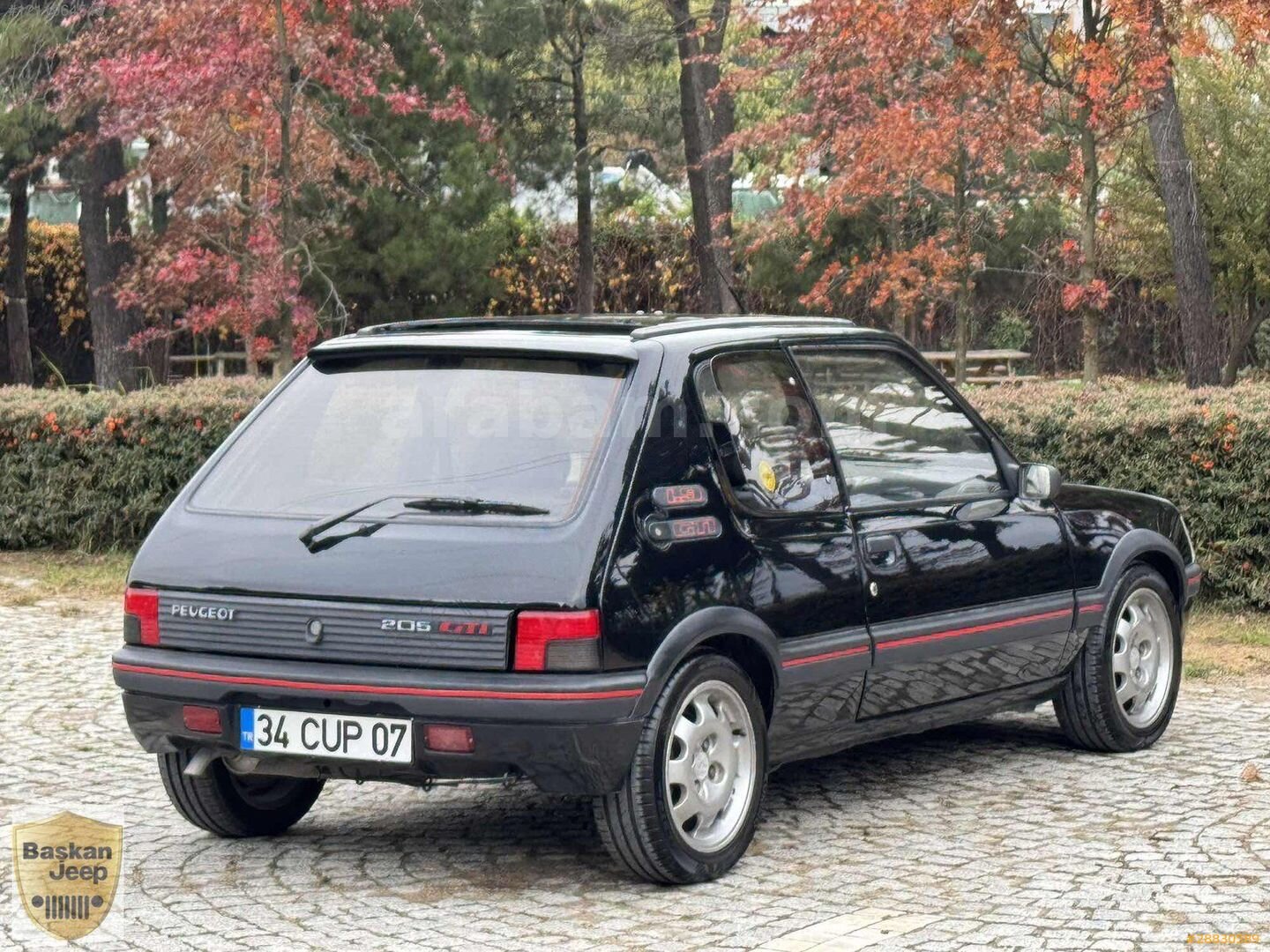 Galeriden Peugeot 205 1.9 GTi 1993 Model İstanbul 131.000 km Siyah 6