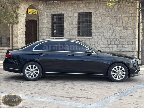 BATUMLU OTOMOTİV 2018 E220d 4MATİC COMMAND EKRAN EXCLUSİVE