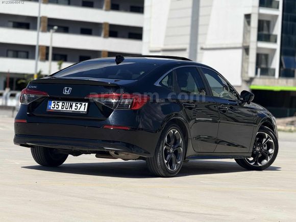 2023 HONDA CİVİC HATASIZ 1.5 VTEC ECO EXECUTİVE PLUS!!!