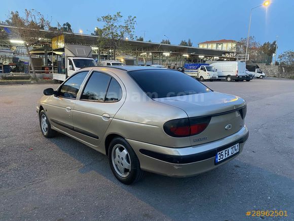 Sahibinden Renault Megane 2.0 RXT 1999 Model 