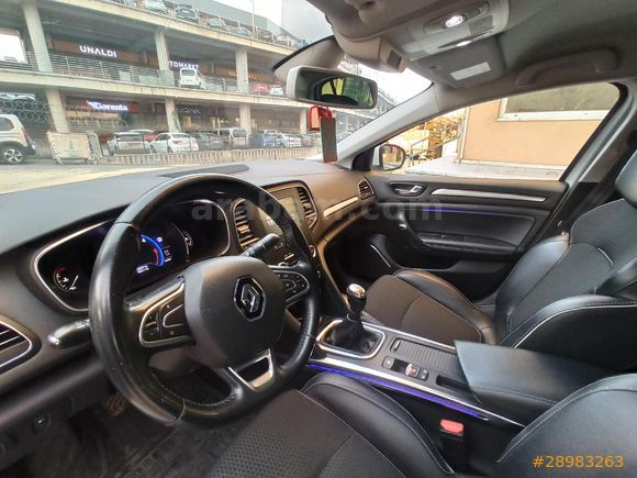 2.Sahibinden Renault Megane 4 1.5 dCi Icon 2017 Model