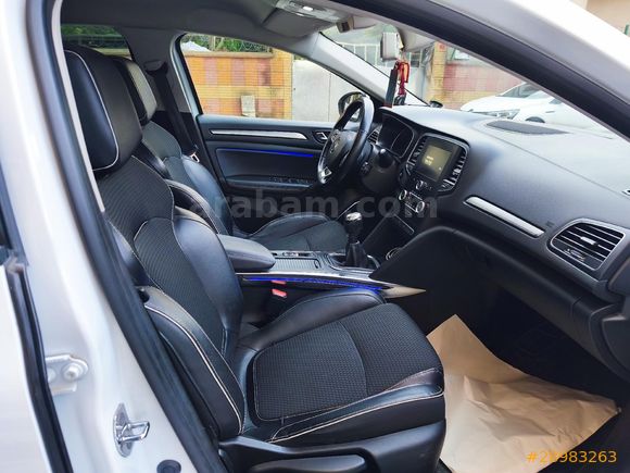 2.Sahibinden Renault Megane 4 1.5 dCi Icon 2017 Model