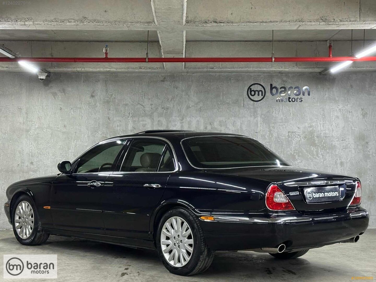 Galeriden Jaguar XJ XJ8 4.2 2003 Model İstanbul 201.860 km Siyah 5