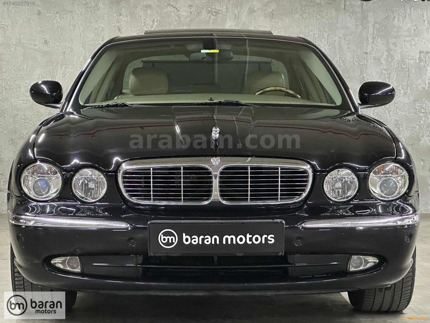 Galeriden Jaguar XJ XJ8 4.2 2003 Model İstanbul 201.860 km Siyah 1