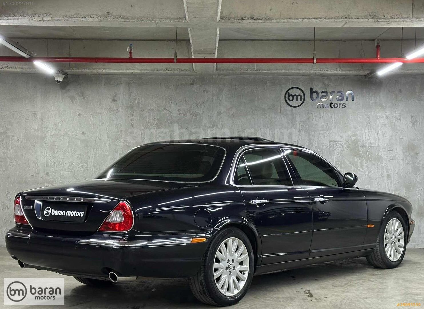 Galeriden Jaguar XJ XJ8 4.2 2003 Model İstanbul 201.860 km Siyah 6