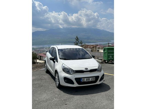 Sahibinden Kia Rio 1.4 CRDi Fancy 2013 Model 