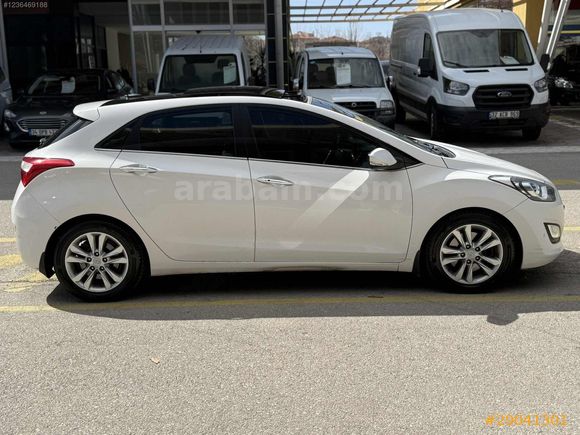 2013 / İ30 / 1.6 CRDİ / SERVİS BAKIMLI / MASRAFSIZ