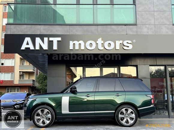 BORUSAN BRITISH RACING GREEN RANGE ROVER 2.0PHEV AUTOBIOGRAPHY