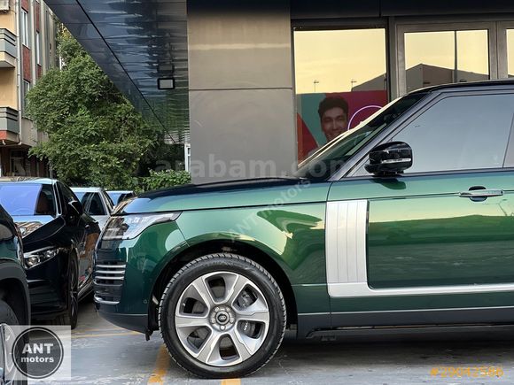 BORUSAN BRITISH RACING GREEN RANGE ROVER 2.0PHEV AUTOBIOGRAPHY