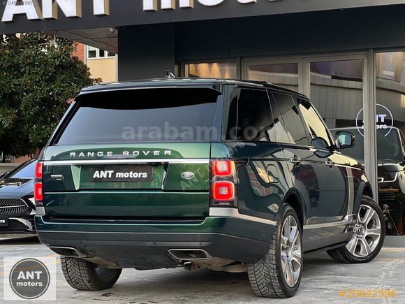 BORUSAN BRITISH RACING GREEN RANGE ROVER 2.0PHEV AUTOBIOGRAPHY