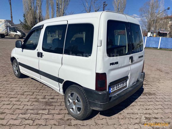 Galeriden Peugeot Partner 1.9 D 2003 Model Kars