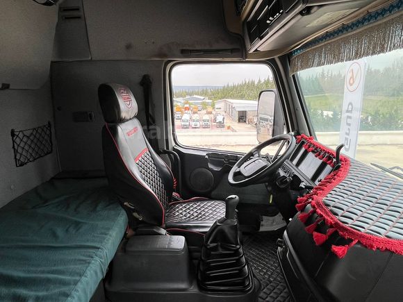 VSB GRUP 'dan 2000 MODEL VOLVO FH-12.420