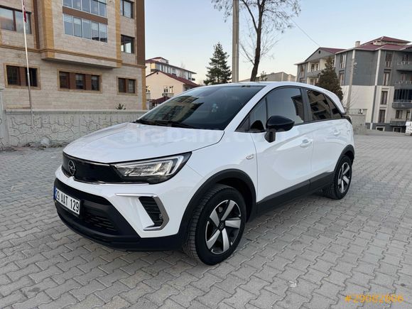 BAYAN ÖĞRETMENDEN SIFIR AYARINDA Otomatik Opel Crossland  