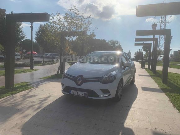 Sahibinden temiz araç hiç kazaya karışmamıştır orijinal lütfen ciddi alıcılar bakımları yeni Renault Clio 0.9 TCe Joy 2019 Model aktif kullanılıyor