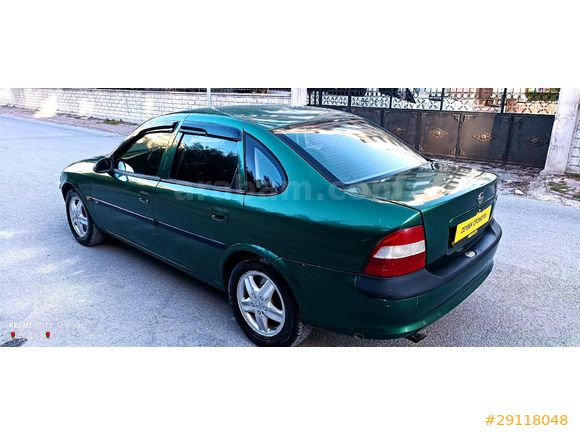 Galeriden Opel Vectra 2.0 CD 1996 Model Konya