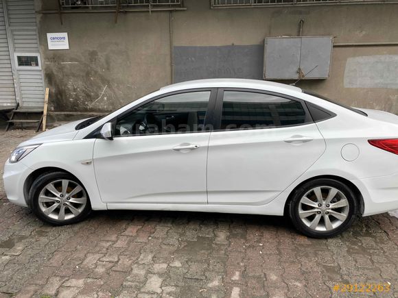 Sahibinden Hyundai Accent Blue 1.6 CRDI Mode Plus 2016 Model 