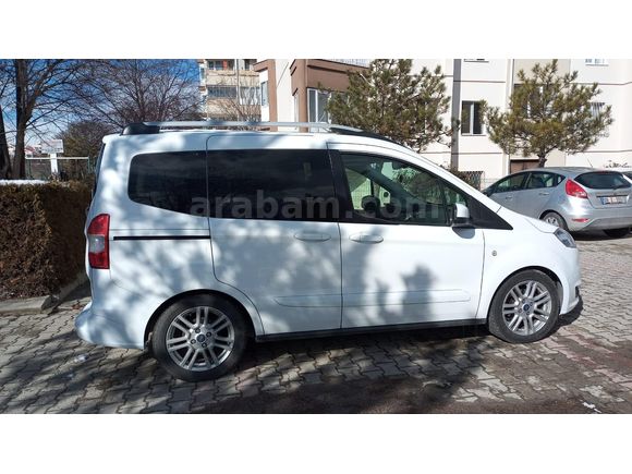 Ford courier titanyum Otomobil Ruhsatlı
