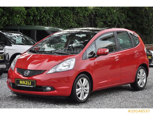 2011 HONDA JAZZ ( senetle taksitlendirme seçeneğimiz vardır )