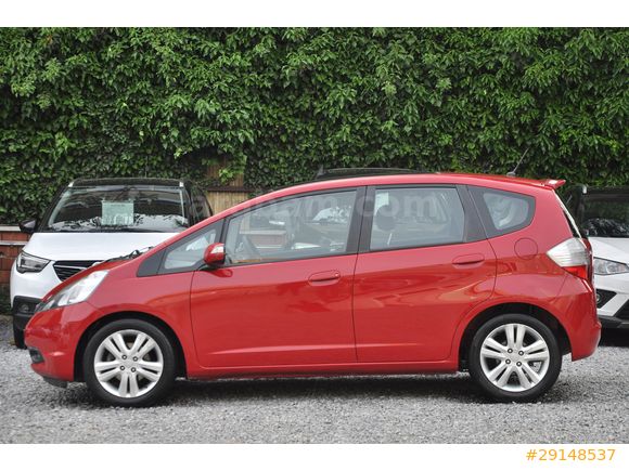 2011 HONDA JAZZ ( senetle taksitlendirme seçeneğimiz vardır )
