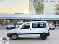 2000 MODEL OTOMOBIL RUHSATLI 2YIL DA BIR MUAYNELI PEJO PARTNER