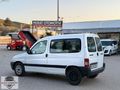 2000 MODEL OTOMOBIL RUHSATLI 2YIL DA BIR MUAYNELI PEJO PARTNER