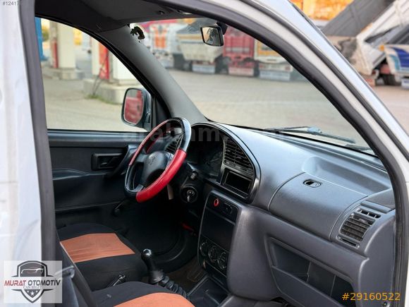 2000 MODEL OTOMOBIL RUHSATLI 2YIL DA BIR MUAYNELI PEJO PARTNER