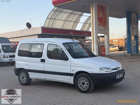 2000 MODEL OTOMOBIL RUHSATLI 2YIL DA BIR MUAYNELI PEJO PARTNER