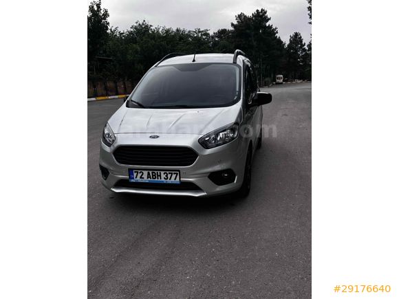 Sahibinden Ford Tourneo Courier 1.5 TDCi Titanium Plus 2022 Model  