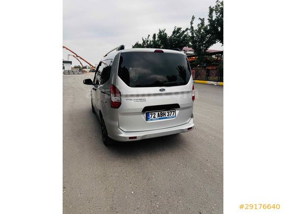 Sahibinden Ford Tourneo Courier 1.5 TDCi Titanium Plus 2022 Model  