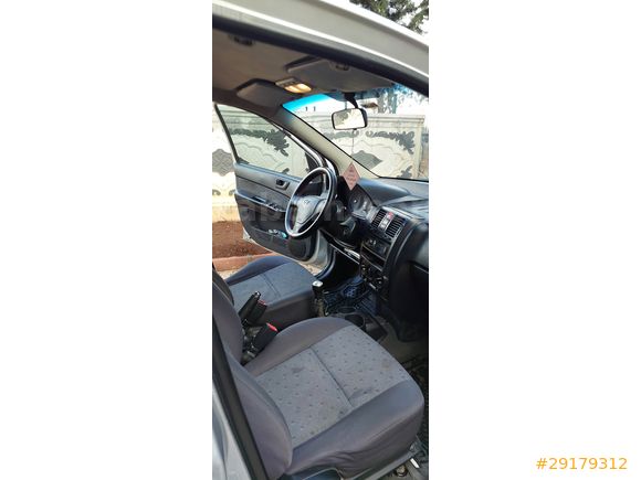 motorda  ses var Hyundai Getz 1.5 CRDi GLS  2006 Model