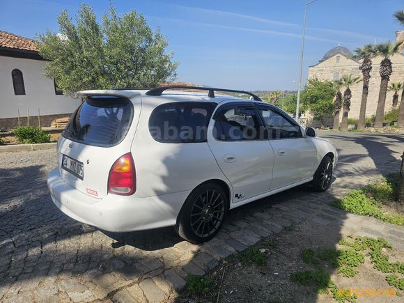 Hyundai Elantra 1.8 GLS 1996 Model