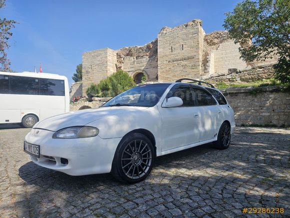 Hyundai Elantra 1.8 GLS 1996 Model