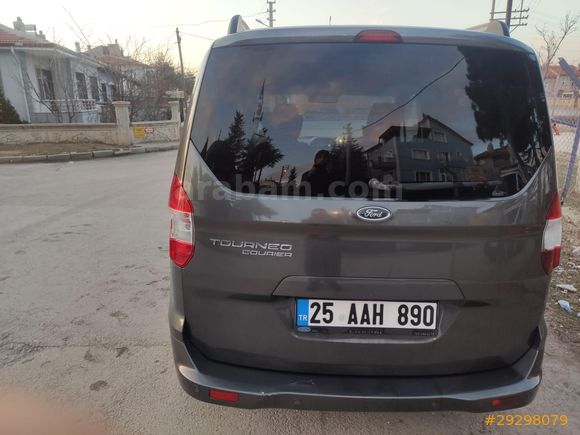 Sahibinden Ford Tourneo Courier 1.5 TDCi Titanium Plus 2018 Model