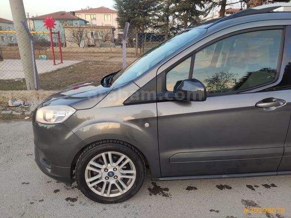 Sahibinden Ford Tourneo Courier 1.5 TDCi Titanium Plus 2018 Model