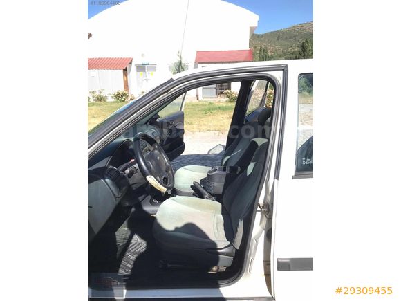 ESCORT 1.6 sıfır boya MASRAFSIZ ( BAYRAMLIK )
