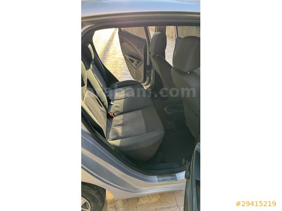 Ford Fiesta 1.25 Trend 2011 Model 