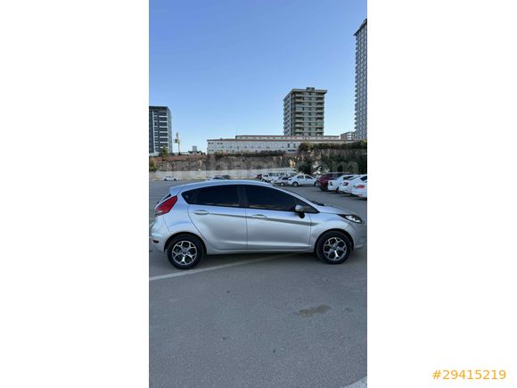 Ford Fiesta 1.25 Trend 2011 Model 